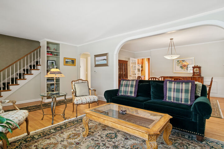 Property Photo:  2732 Lincolnwood Drive  IL 60201 