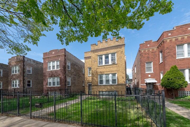 Property Photo: 1632 N Linder Avenue IL 60639