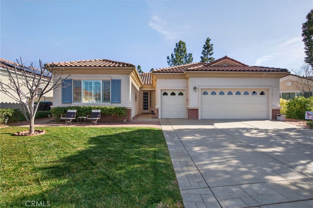 Property Photo:  1578 Castle Pines  CA 92223 