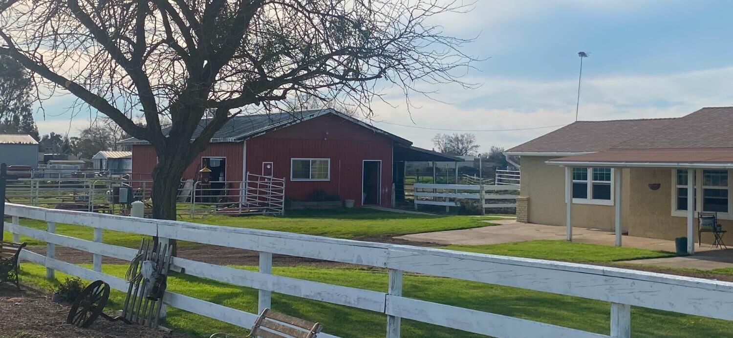 Property Photo:  5801 Pleasant Valley Road  CA 95361 