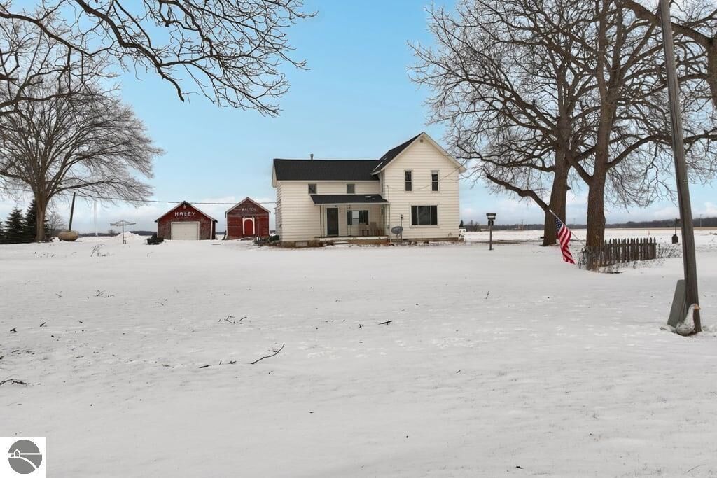 Property Photo:  8797 E Walton Road  MI 48883 
