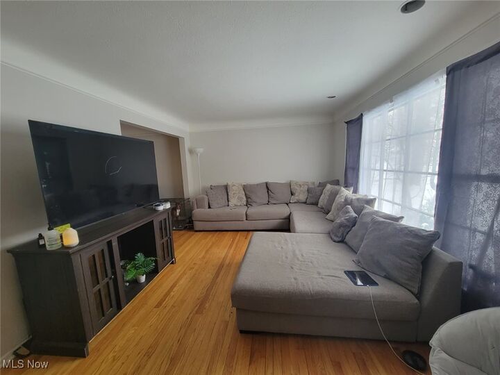 Property Photo:  3802 Fairoaks Road  OH 44121 