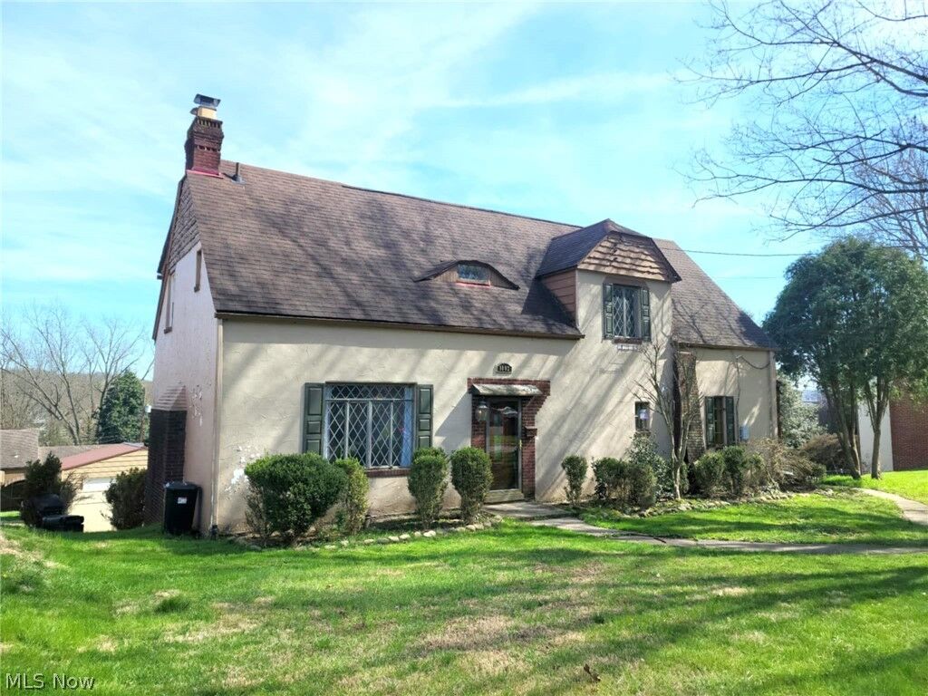 Property Photo: 1002 Jackson Avenue WV 26101