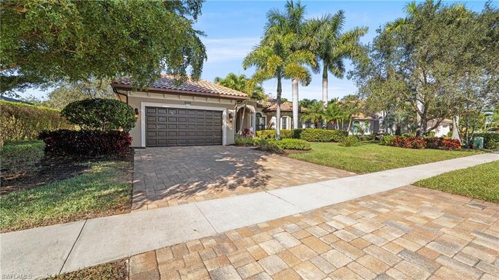 Property Photo:  8856 Lely Island Cir  FL 34113 