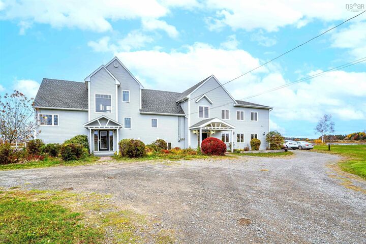 Property Photo: 215 Cloverdale Drive NS B0N 2T0