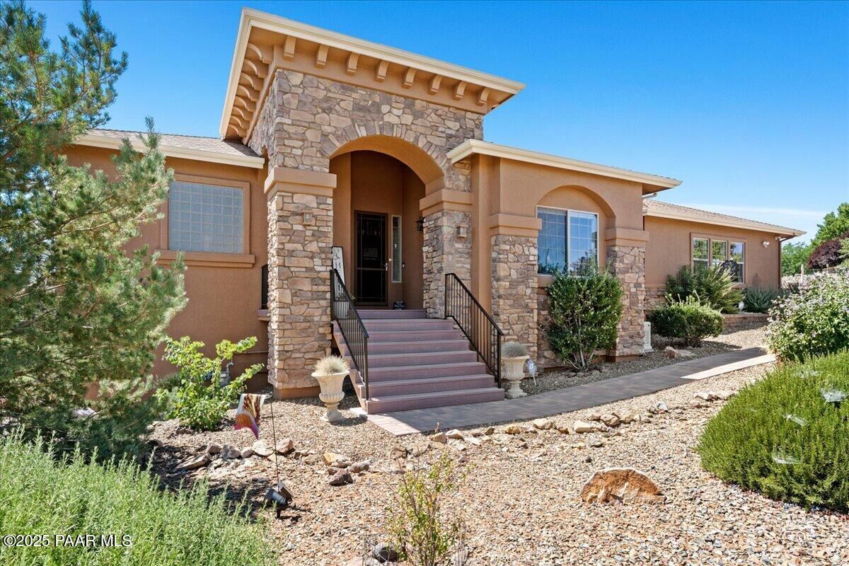 Property Photo:  1203 Valor Road  AZ 86305 