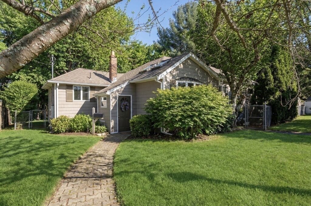 Property Photo:  35 Lincoln Avenue  MA 01940 