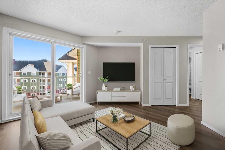 Property Photo:  10 Prestwick Bay SE 1411  AB T2Z 0E6 