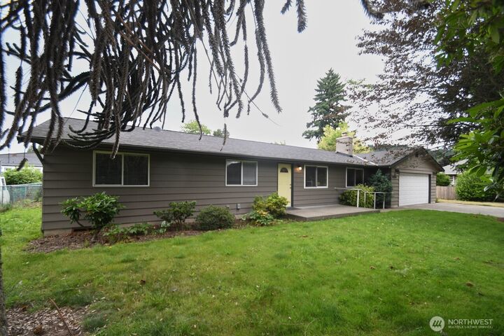 Property Photo: 10819 57th Street E WA 98372