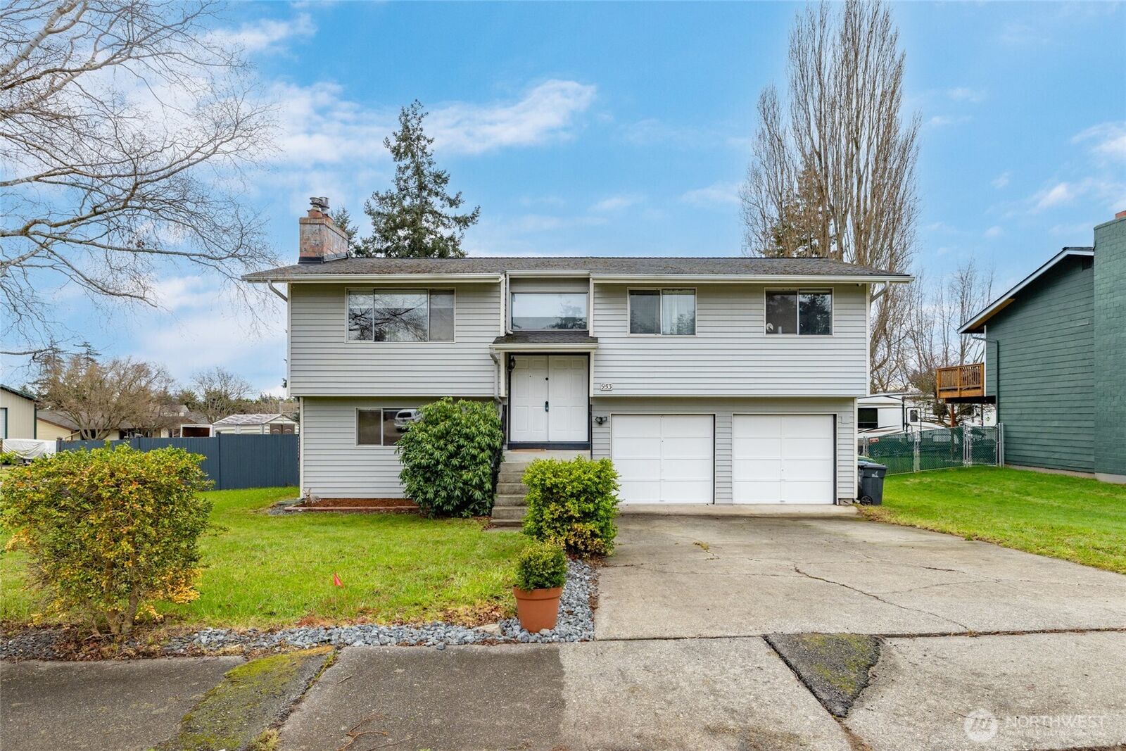 Property Photo:  953 NW Illahee Drive  WA 98277 