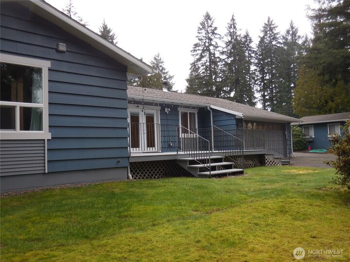 Property Photo: 650 SW Dogwood Road WA 98367