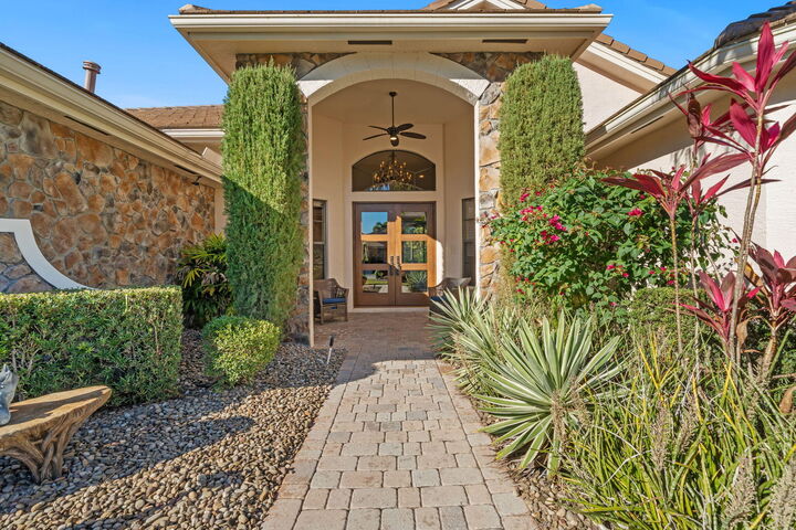 Property Photo:  10710 Versailles Boulevard  FL 33449 