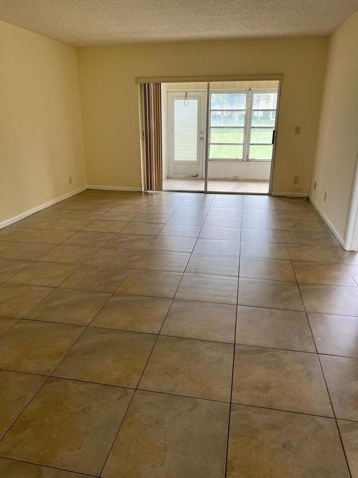 Property Photo:  2700 Casita Way 110  FL 33445 