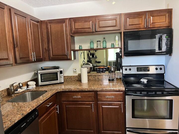 Property Photo:  2700 Casita Way 110  FL 33445 