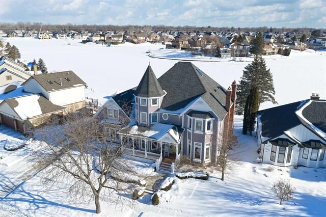 Property Photo:  51244 Forster Lane  MI 48316 