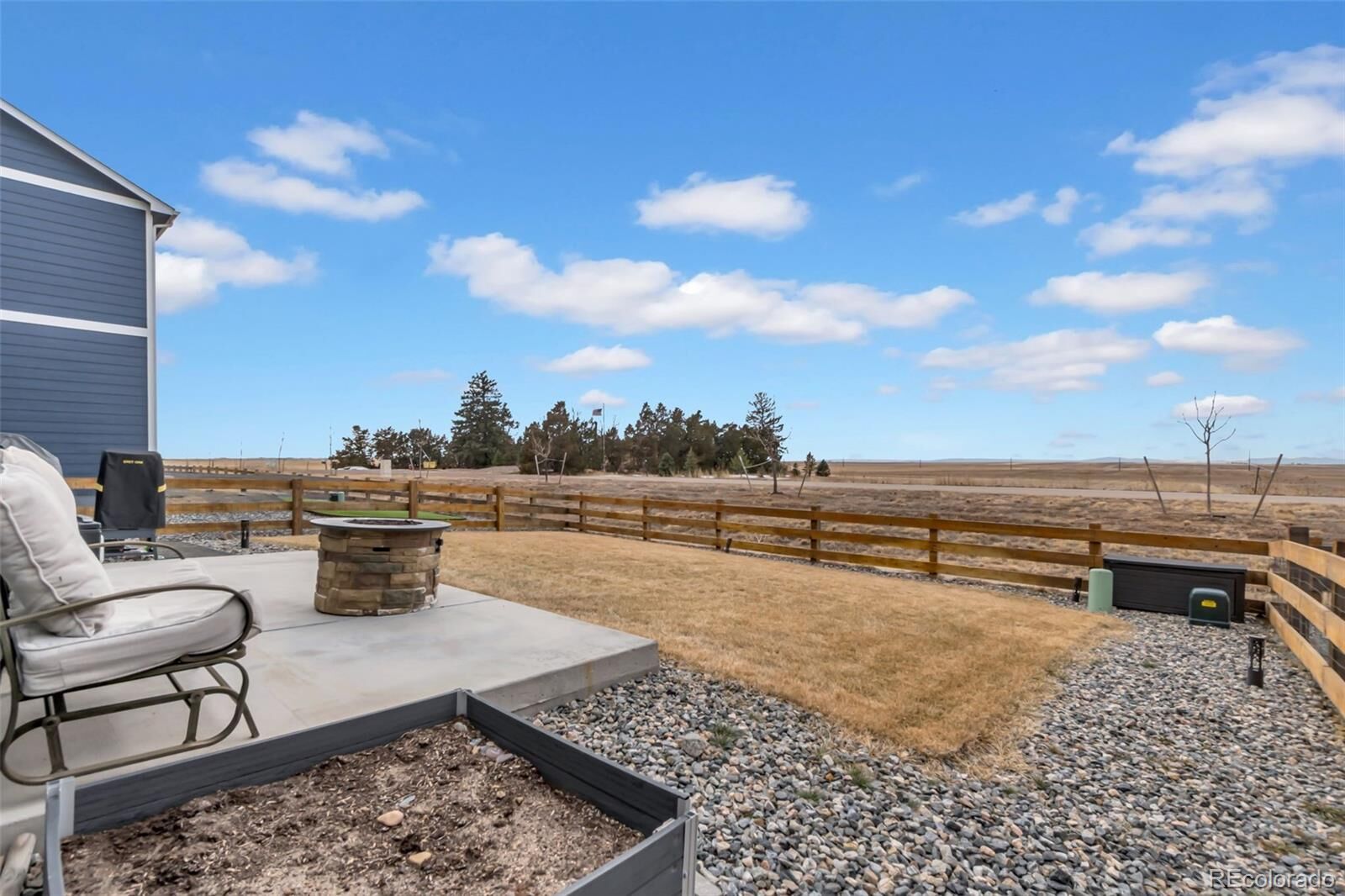 Property Photo:  211 Fox Street  CO 80102 