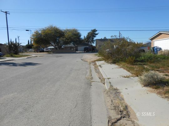 Property Photo:  081-103-09 Hughes Ave  CA 93555 