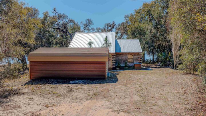 Property Photo:  113 Bent Oak Dr  FL 32181 