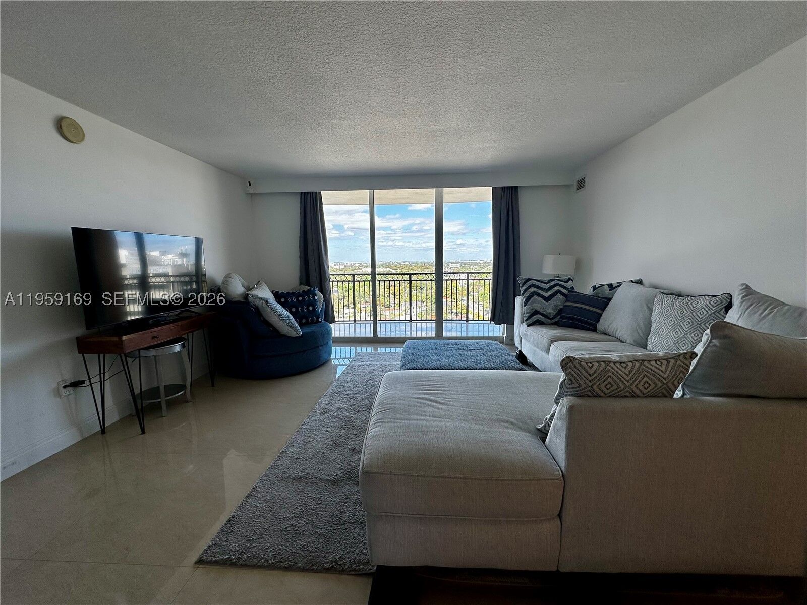 Property Photo: 3232 SW 22nd Ter 1604 FL 33145