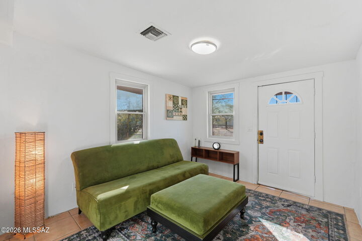 Property Photo:  1426 W Delaware Street  AZ 85745 