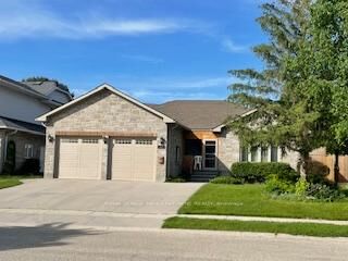 Property Photo: 237 2nd Avenue ON N4N 3S2