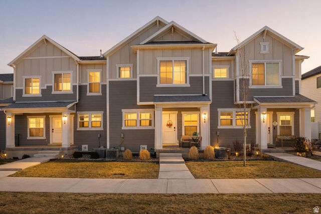 Property Photo:  9340 N Vernham Ln E 207  UT 84005 