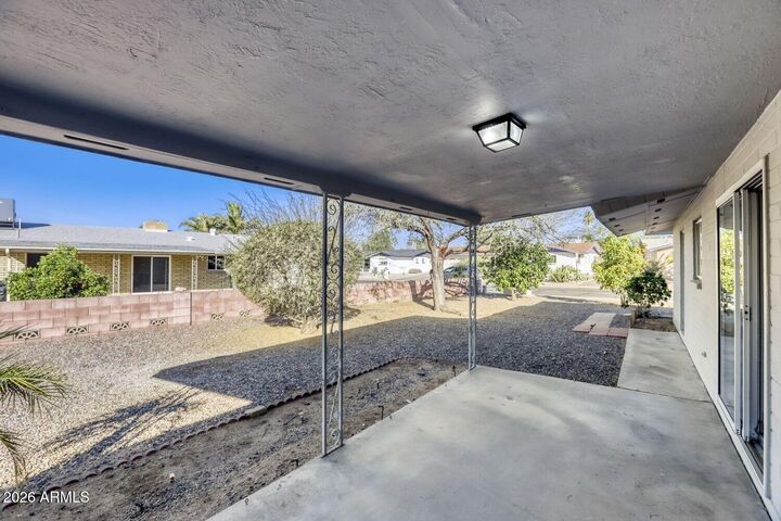 Property Photo: 864 N 62 Street AZ 85205
