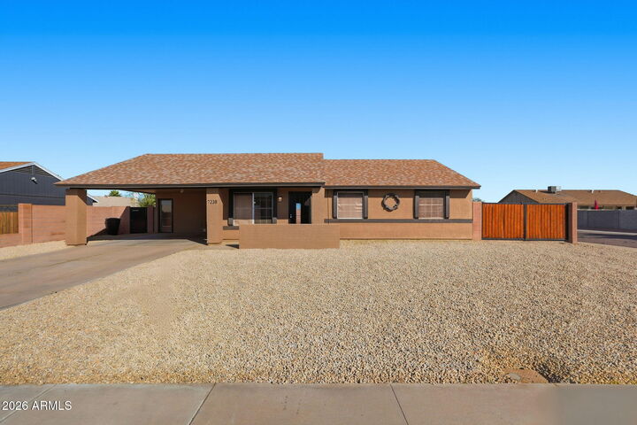 Property Photo: 7238 W Canterbury Drive AZ 85345