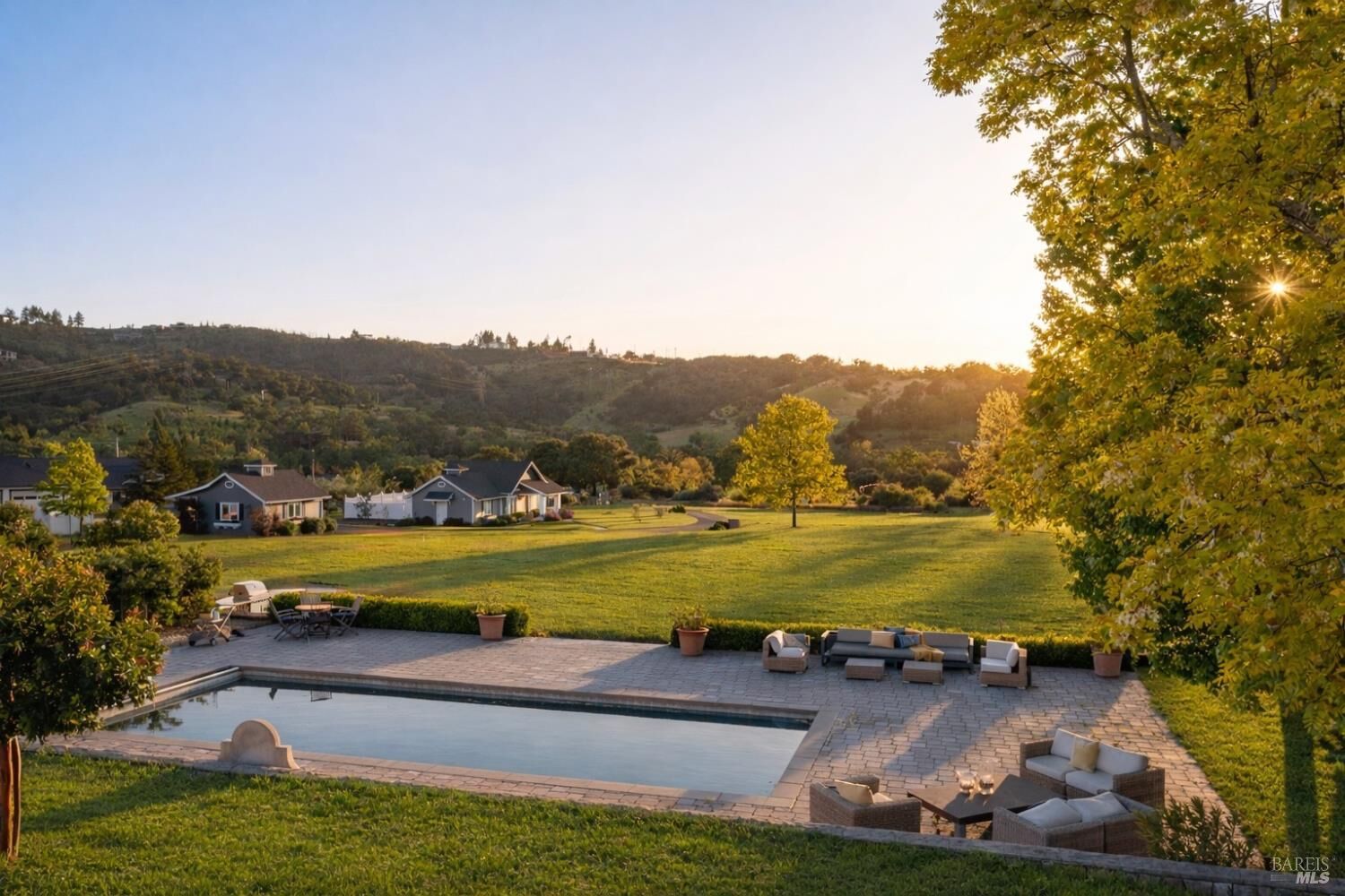 Property Photo:  416 418 Royal Meadows Court  CA 95404 