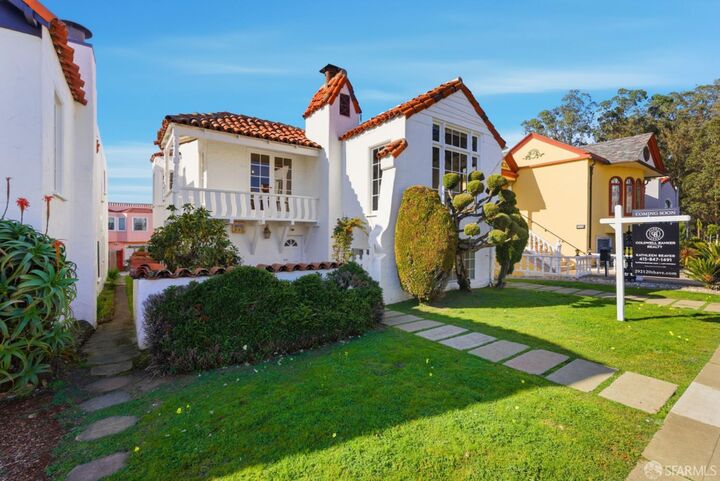 Property Photo:  2921 20th Avenue  CA 94132 