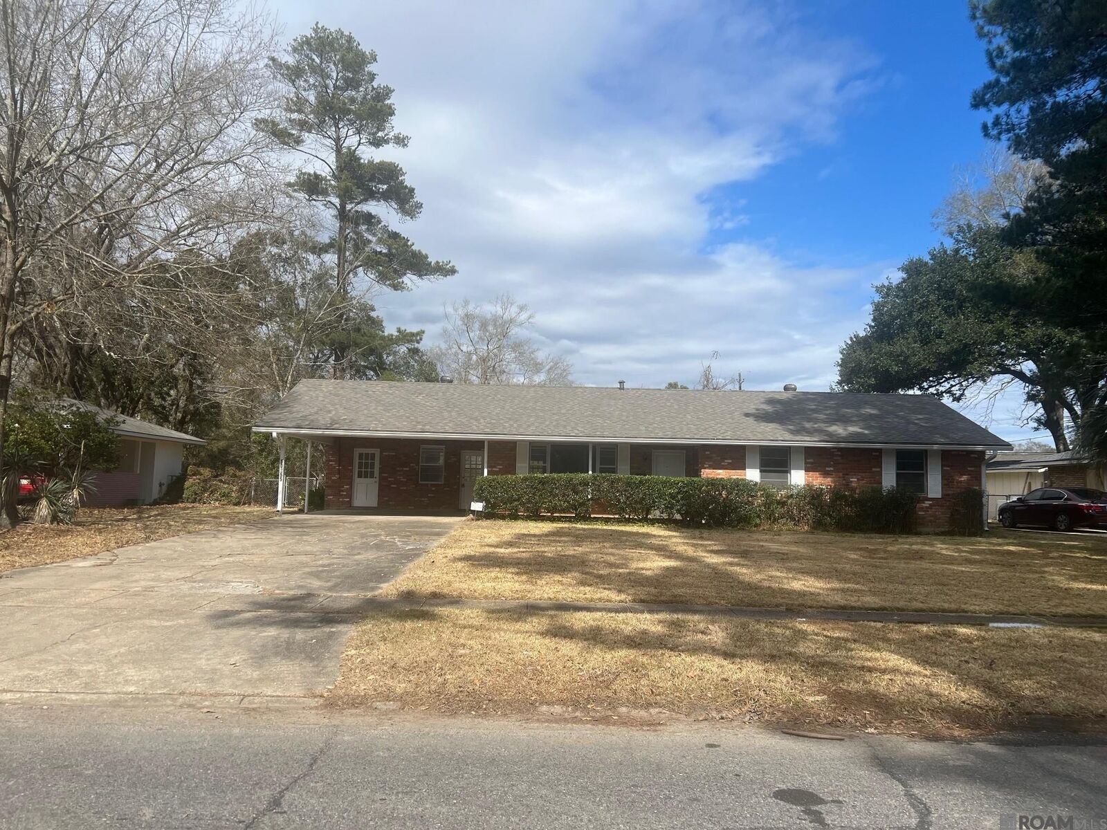 Property Photo:  10255 S Riveroaks Dr  LA 70815 