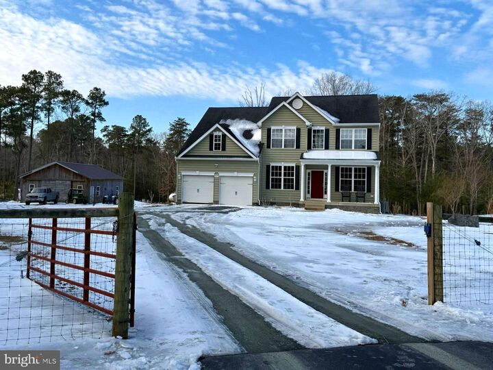 Property Photo:  46118 Edgemore Way  MD 20634 