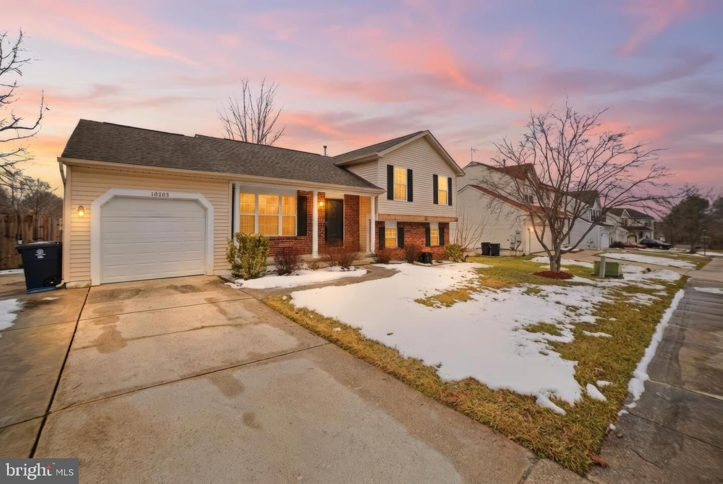 Property Photo:  10305 Beaver Knoll Drive  MD 20772 