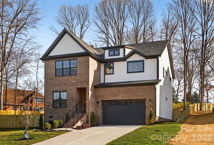 Property Photo:  16315 Riverpointe Drive  NC 28278 