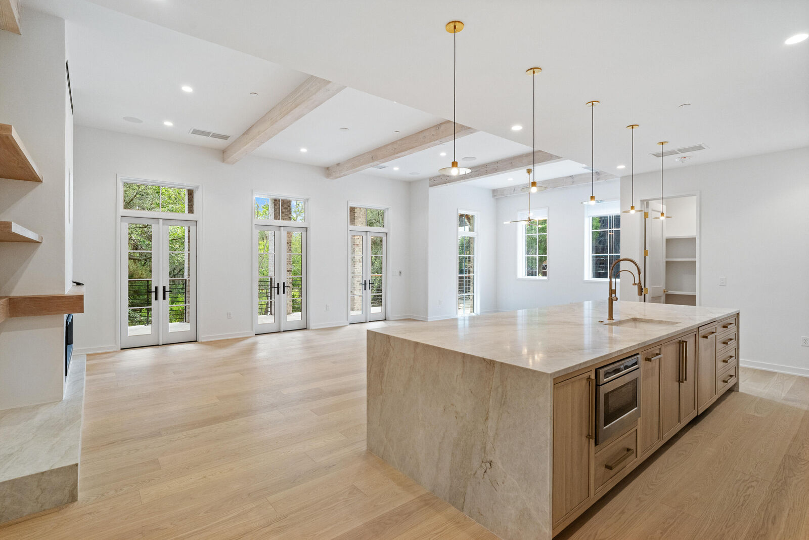 Property Photo:  211 Seven Farms Drive # 201  SC 29492 