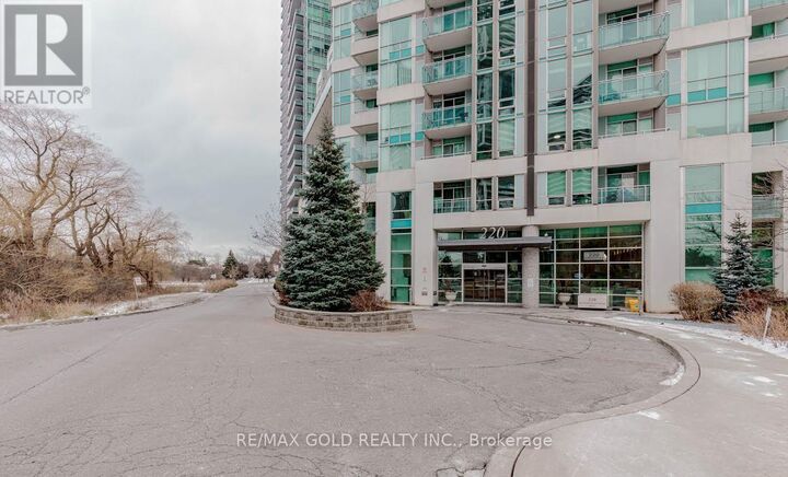 Property Photo:  220 Burnhamthorpe Road West 2102  ON L5B 4N4 