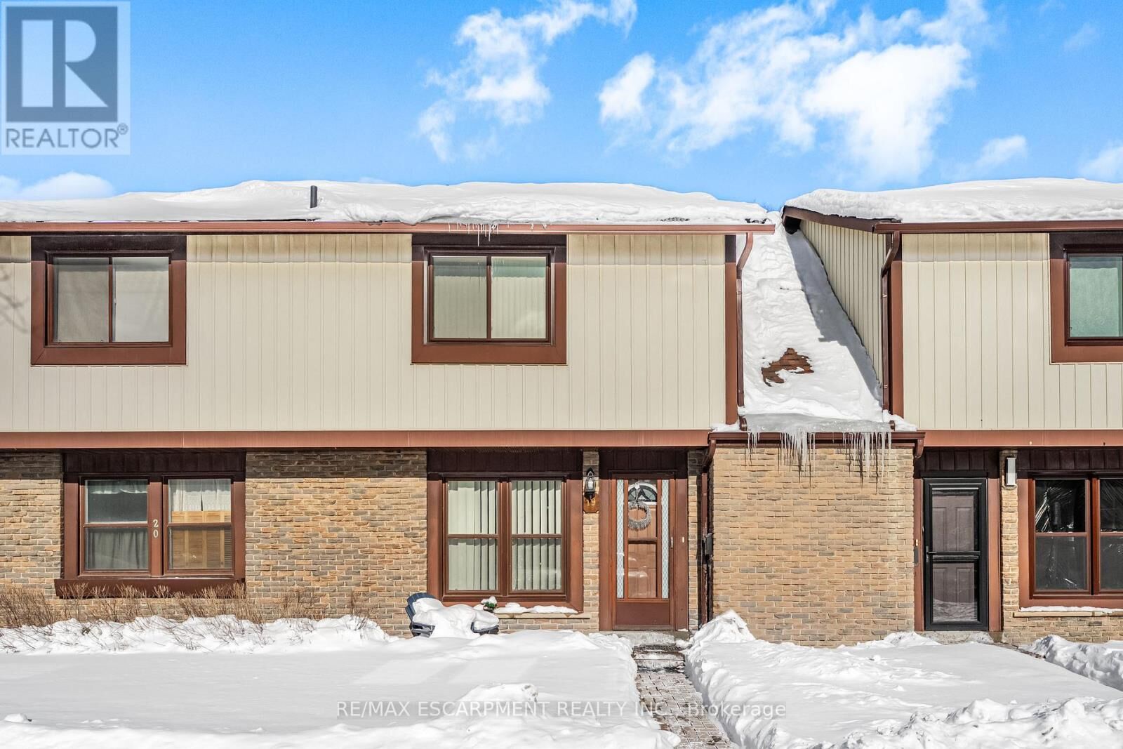 Property Photo:  6650 Falconer Drive 19  ON L5N 1B5 