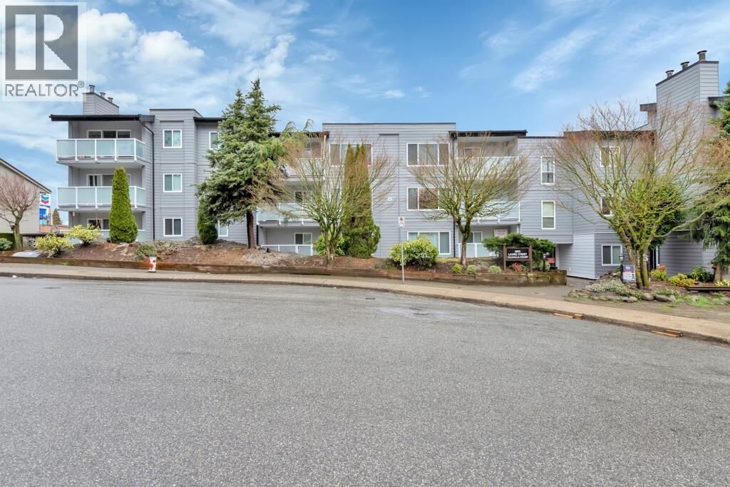 Property Photo:  3883 Laurel Street 109  BC V5G 4M8 