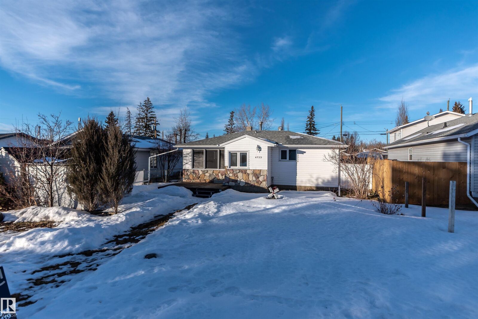 Property Photo: 4723 44 Street AB T0E 0A0