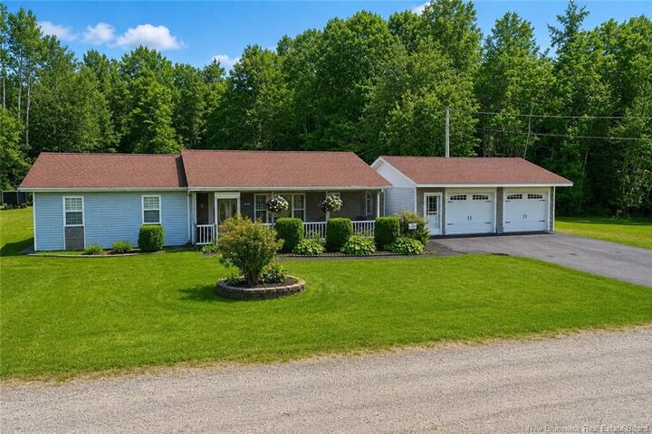 210 Collette Road — photo 1
