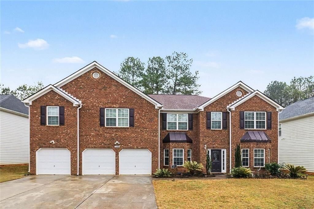 Property Photo:  326 Cog Hill Drive  GA 30213 