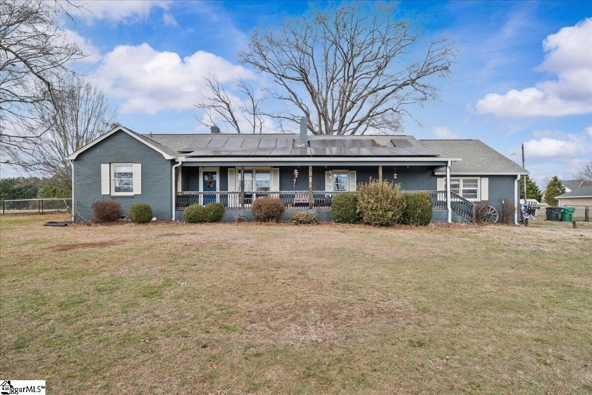 Property Photo: 148 Virginia Avenue SC 29341