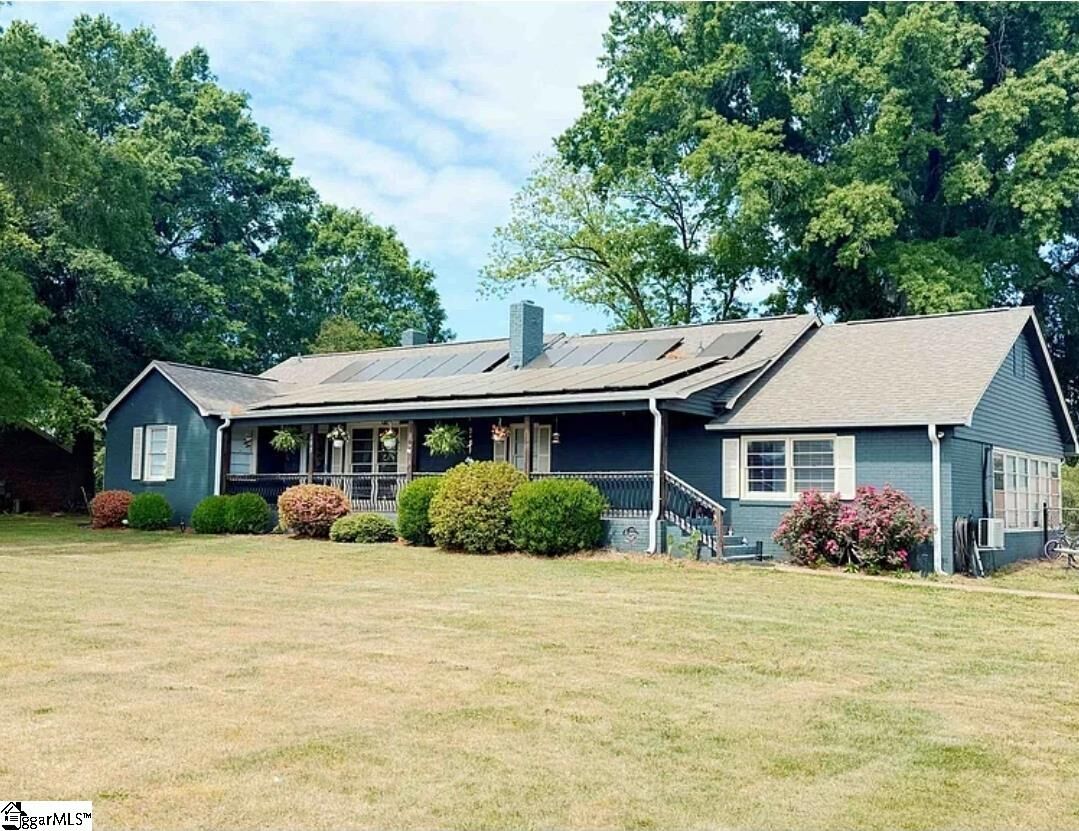Property Photo:  148 Virginia Avenue  SC 29341 