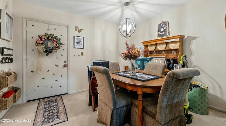 Property Photo:  252 El Conquistador Pl  KY 40220 