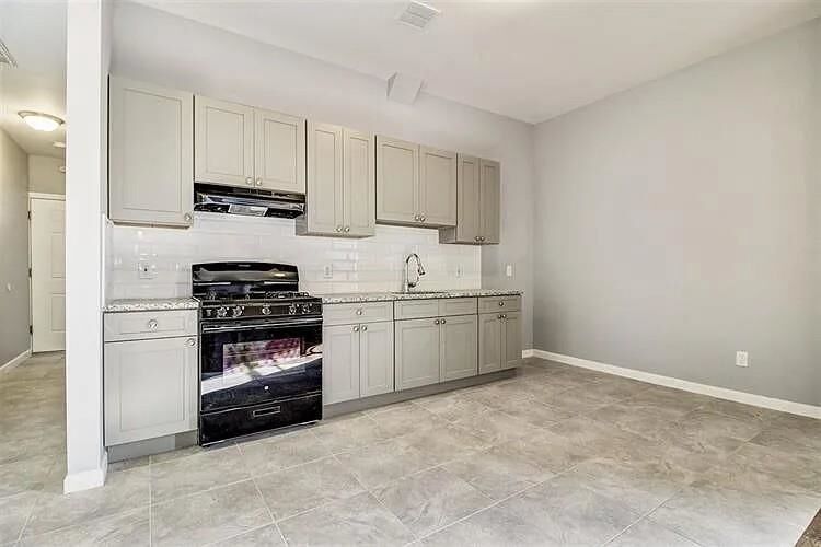 Property Photo: 585 Bramhall Ave NJ 07304