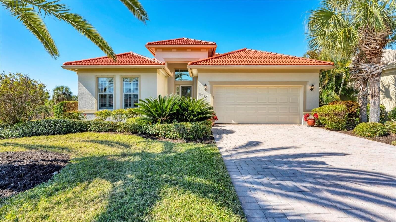 Property Photo: 13392 Creekside Lane FL 33953