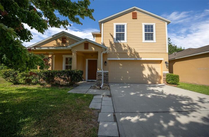 Property Photo:  5128 Grassy Knoll Drive  FL 32778 