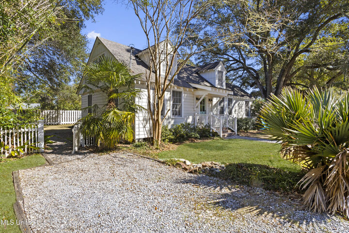 Property Photo: 111 Bay View Court MS 39520