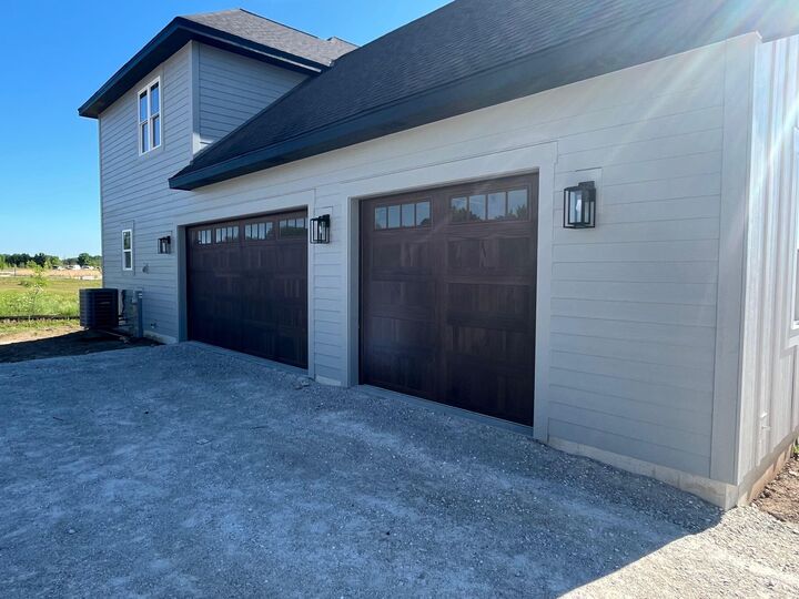 Property Photo:  9951 N Cygnet Ct  WI 53097 