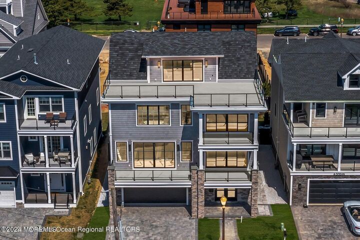 Property Photo:  13 Ocean Terrace  NJ 07740 